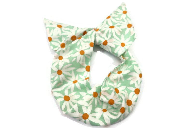 White Daisies on Mint Green Wire Headband