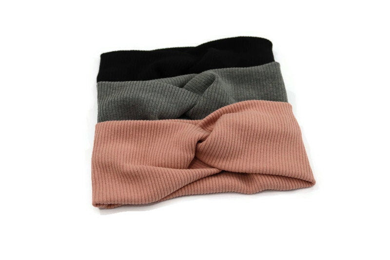 Ribbed Knit Knot Headband